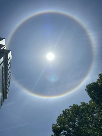 Cosa succede quando un fenomeno meteorologico incontra le misteriose forze dell'Est?
